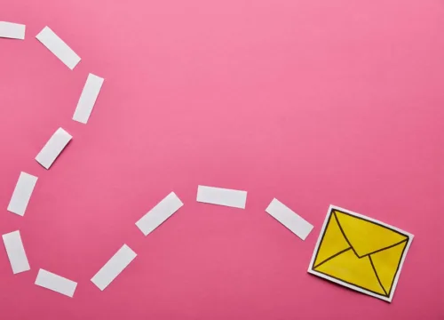 Hoe verdien je geld met een e-maillijst? Stefanie legt het uit een deelt handige tips
