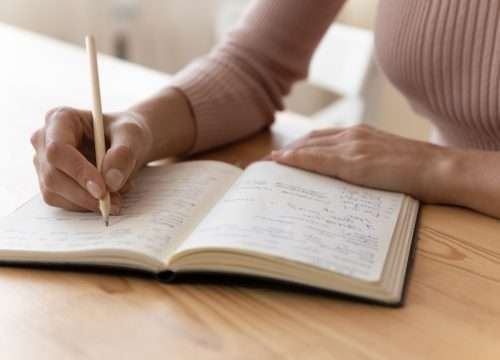 3 Manieren om een eigen boek uit te geven (zonder uitgever)